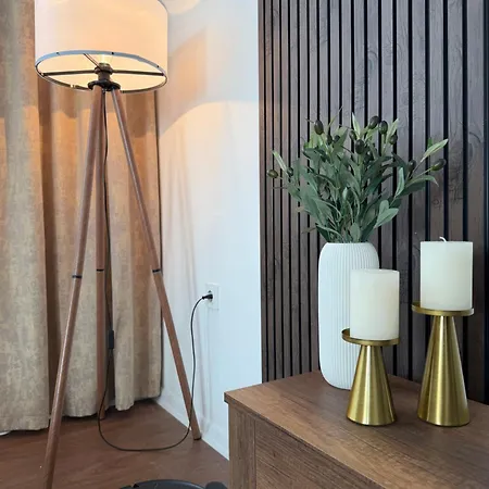 Sunny Corner - * Skopje