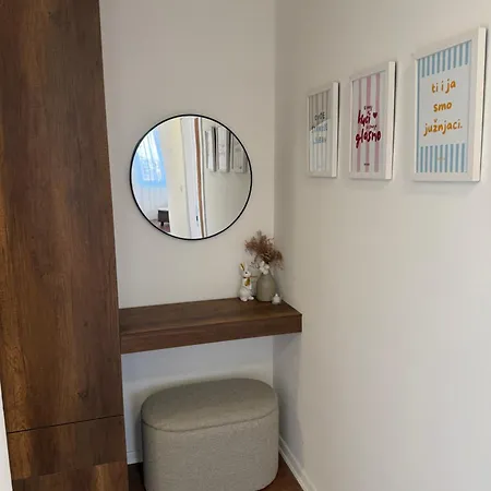 Sunny Corner - Apartment