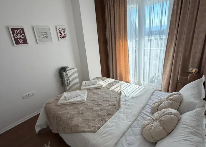 Sunny Corner - * Skopje